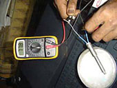 Cartridge heater with inbuilt thermostat